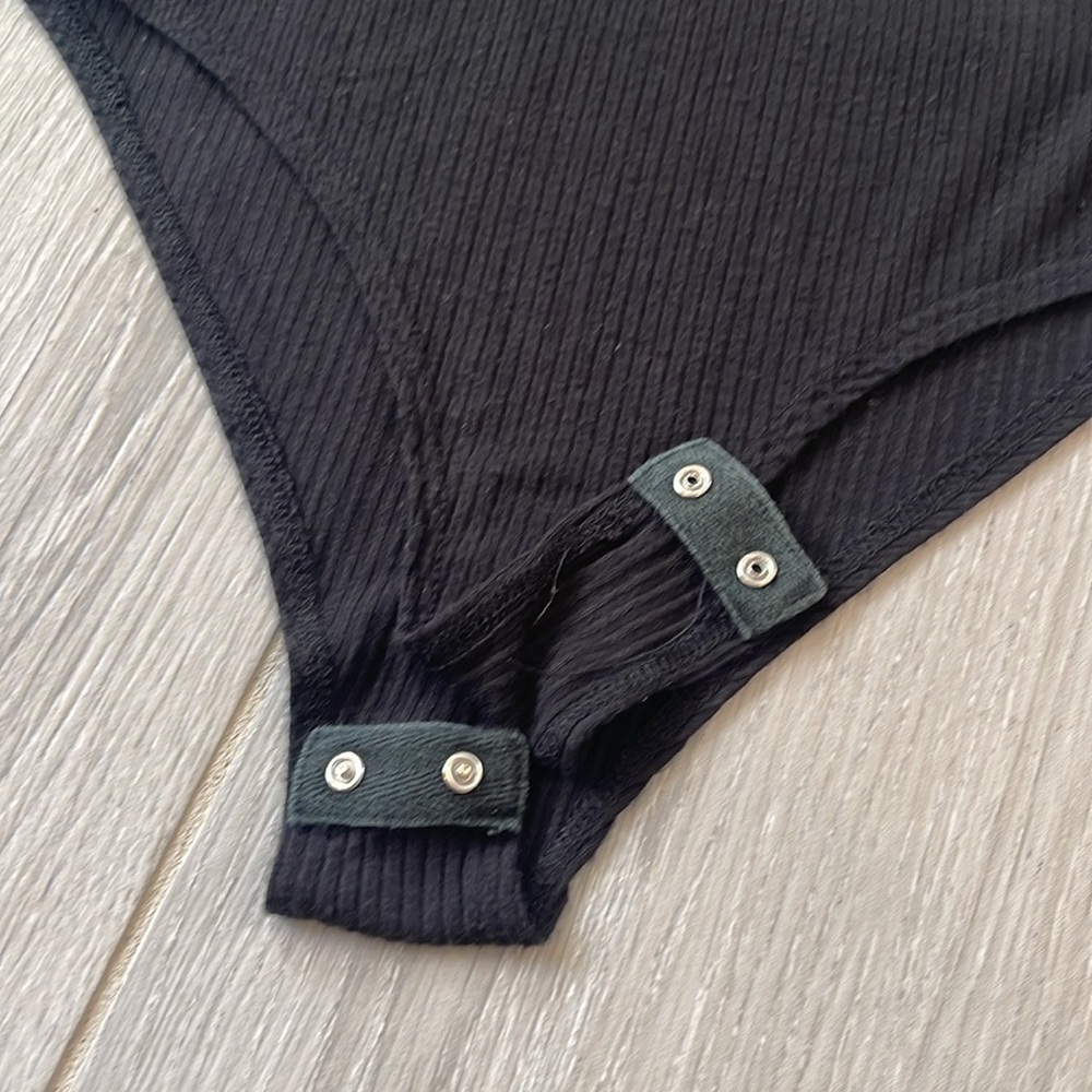 BLVD One Shoulder Long Sleve Black Bodysuit Fits Small / Medium - Picture 4 of 5